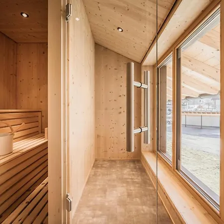 Casa de Férias Your Bright With Sauna In